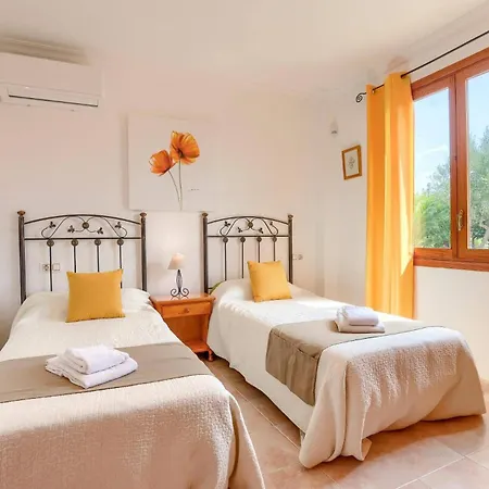 Garriguer By Villa *