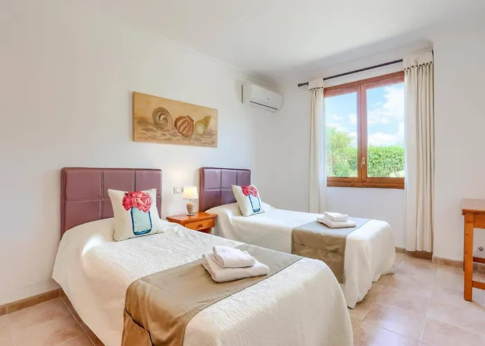 Garriguer By * Port de Pollenca