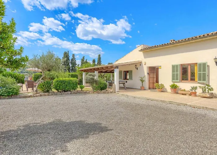 Garriguer By * Port de Pollenca